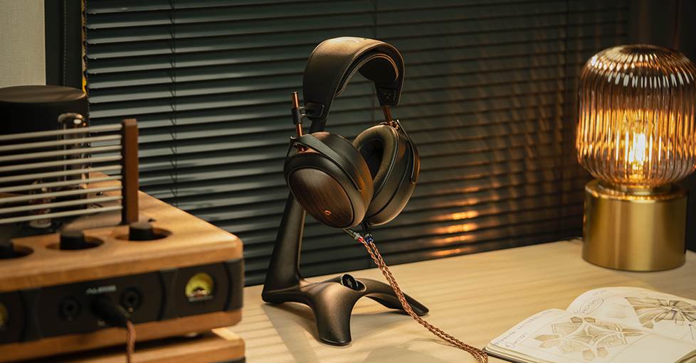 Meze LIRIC planar magnetic headphones
